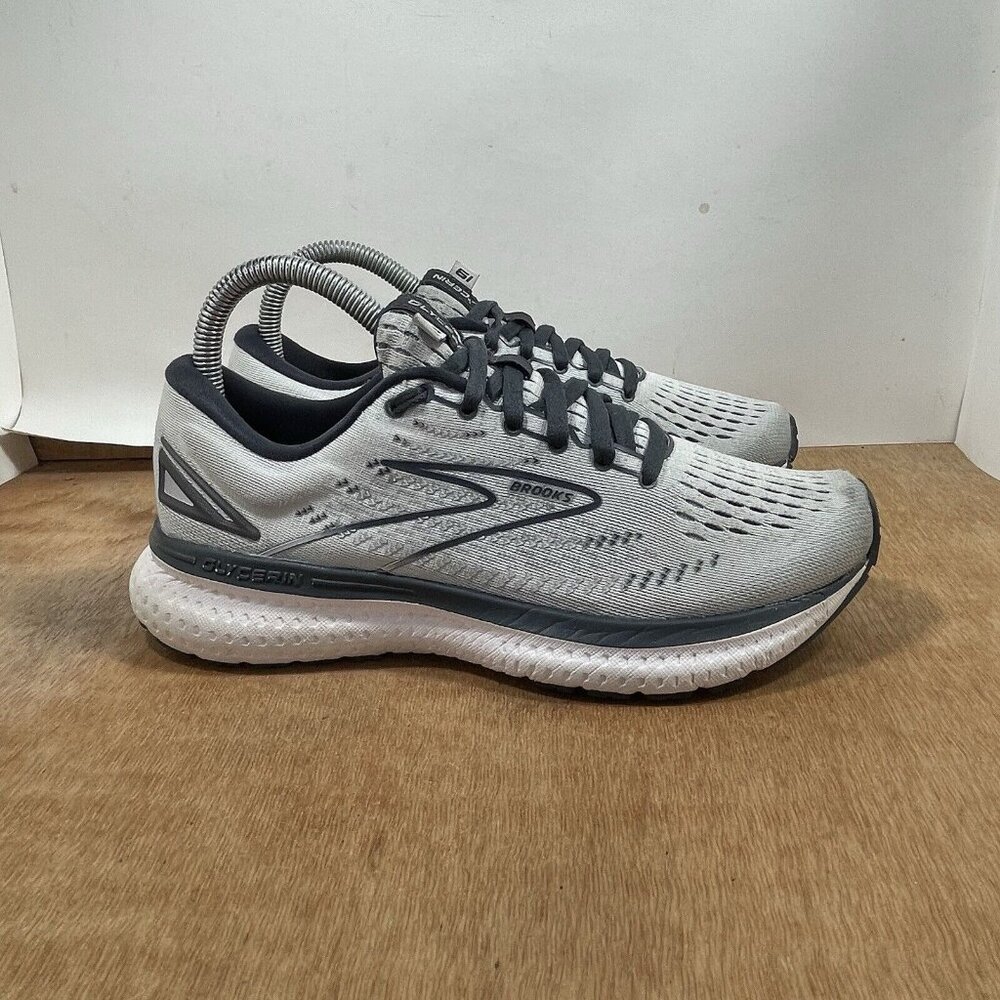 Brooks Glycerin 19 Womens Size 7 Gray Athletic Running Shoe Sneakers 1203431B085